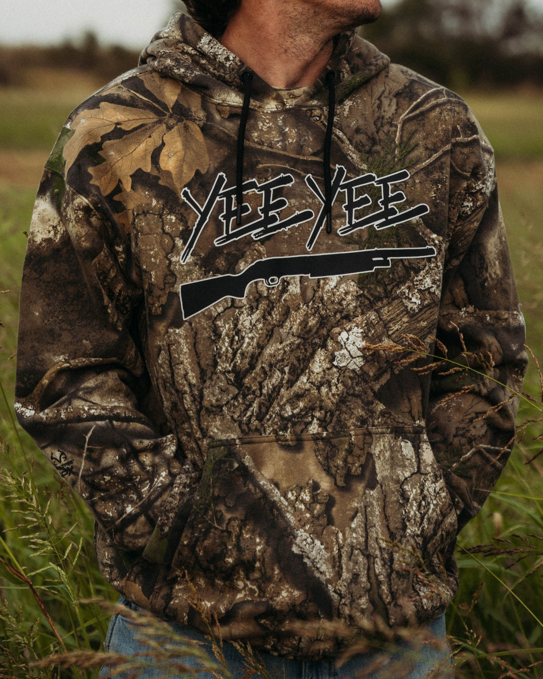 Retailer Yeeyee America flag camo hoodie